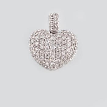 HÄNGE, 18K vitguld med 100 briljantslipade diamanter 1.80 ct. Vikt 6,0 gram.