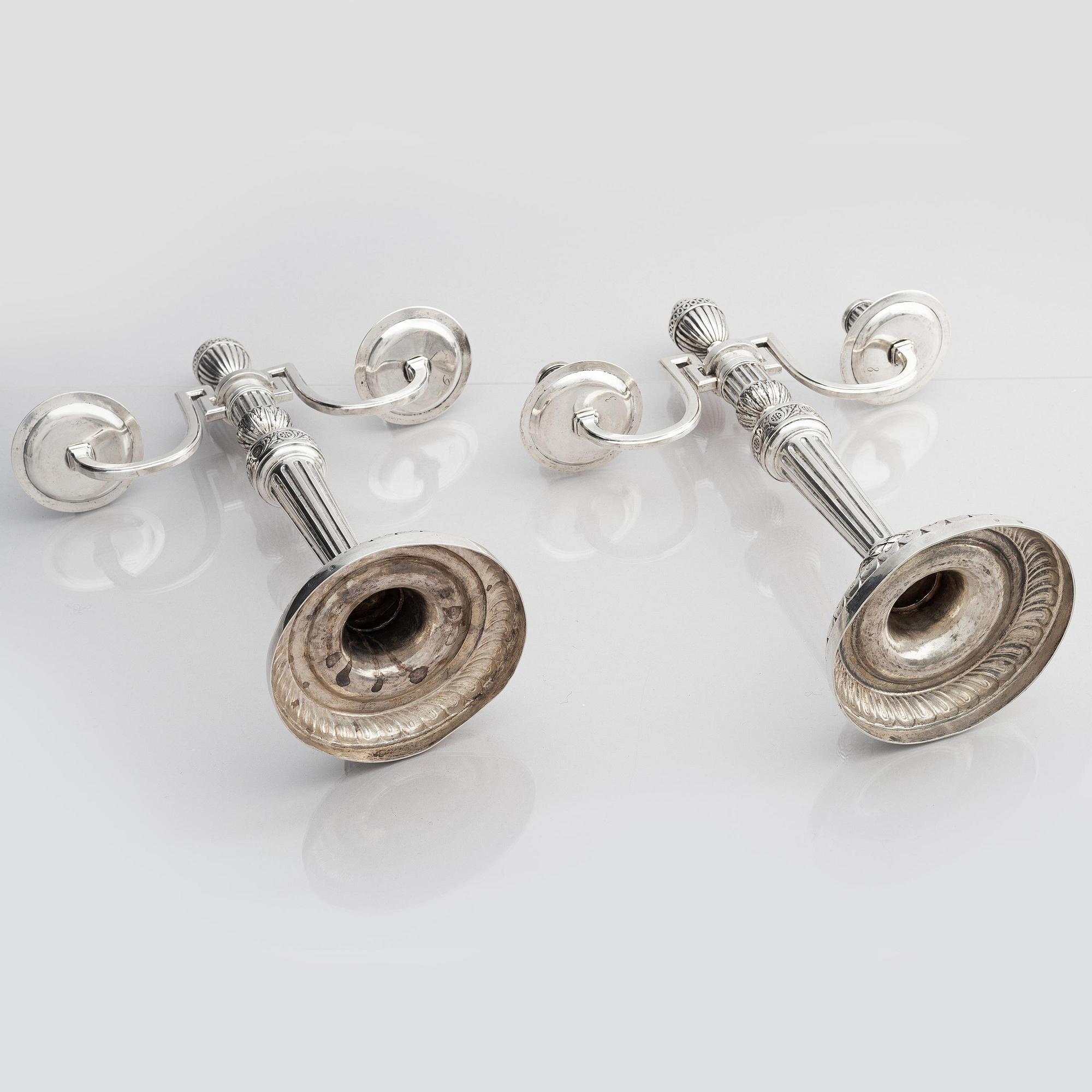 Kungliga kandelabrar, ett par, för två ljus, silver, Österrike, lgnaz Joseph Würth, Wien 1779, Louis XVI.