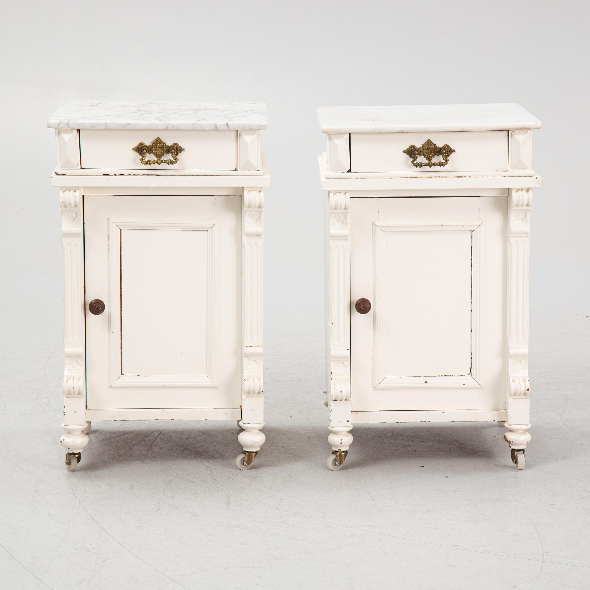 Sängbord, ett par, 1800-talets slut.