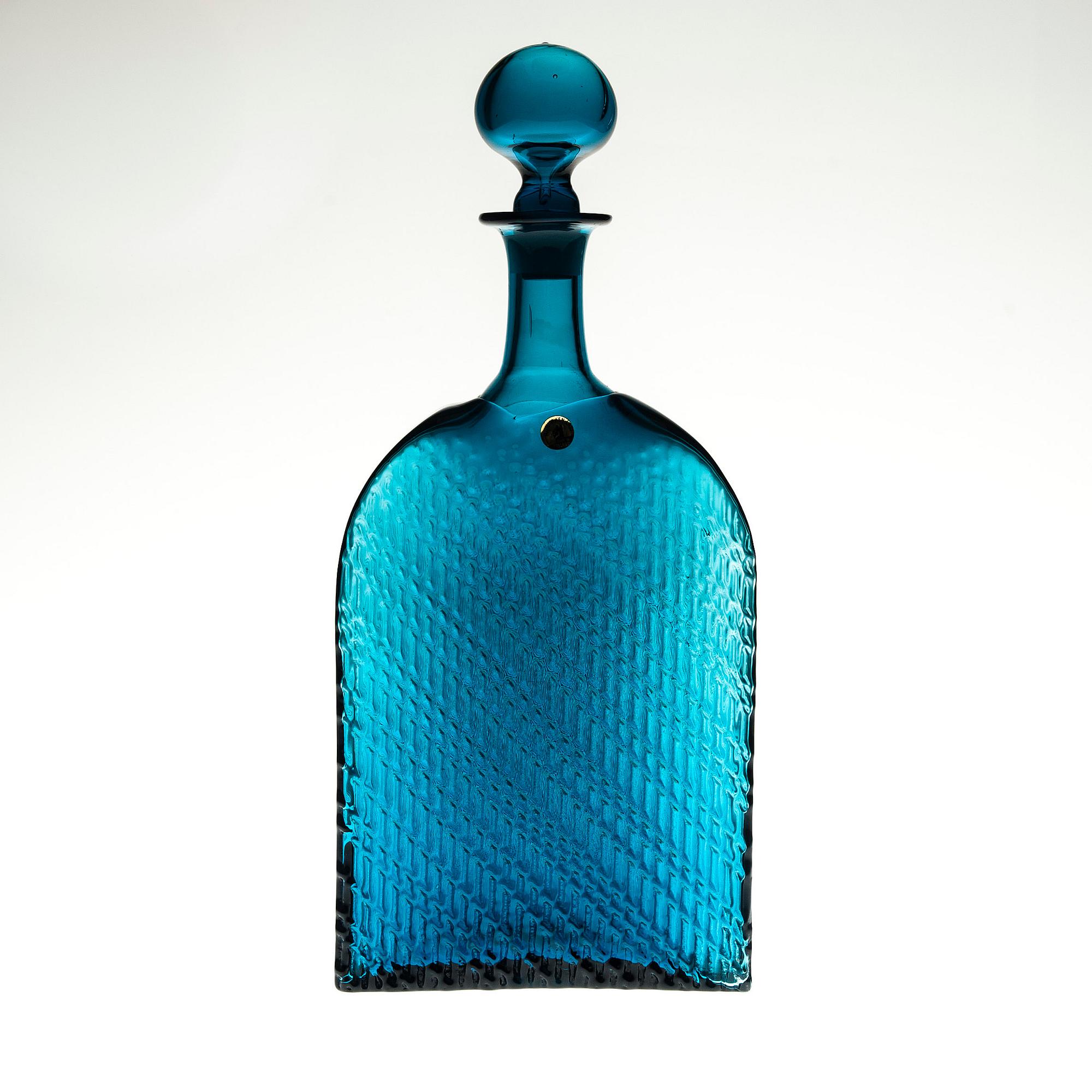 VAS, glas, signerad Tapio Wirkkala 2502 samt KARAFF, "Flindari" Nanny Still, Riihimäen Lasi 1960-tal.