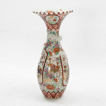 A large Japanese porcelain  vase, second half of the 20th century.