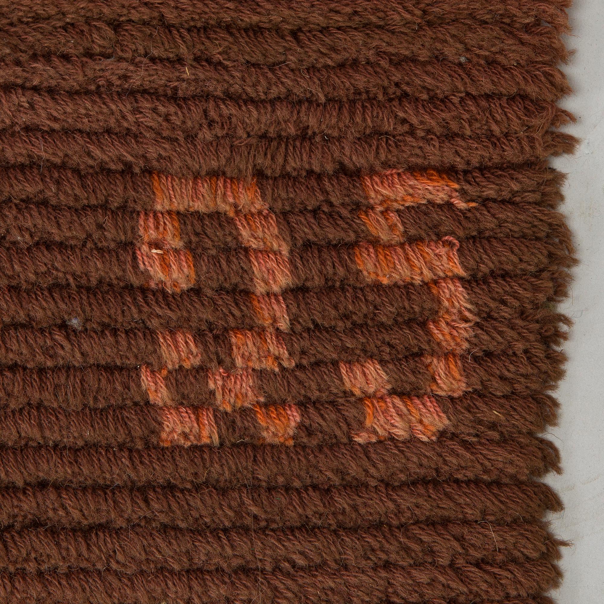 Ingegerd Eklund, a finnish longpile ryijy-rug, model for Friends of Finnish Handicraft. Designed 1912. Ca. 230 x 130 cm.