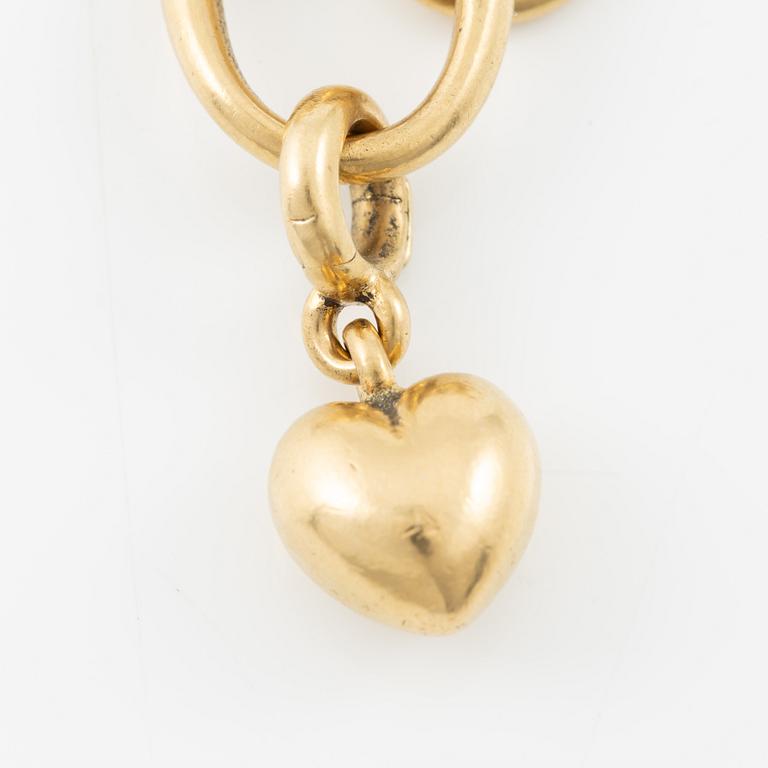 Charlotte Lynggaard, Ole Lynggaard, armband, 18K guld med berlocker i form av elefant, stjärna och hjärta.