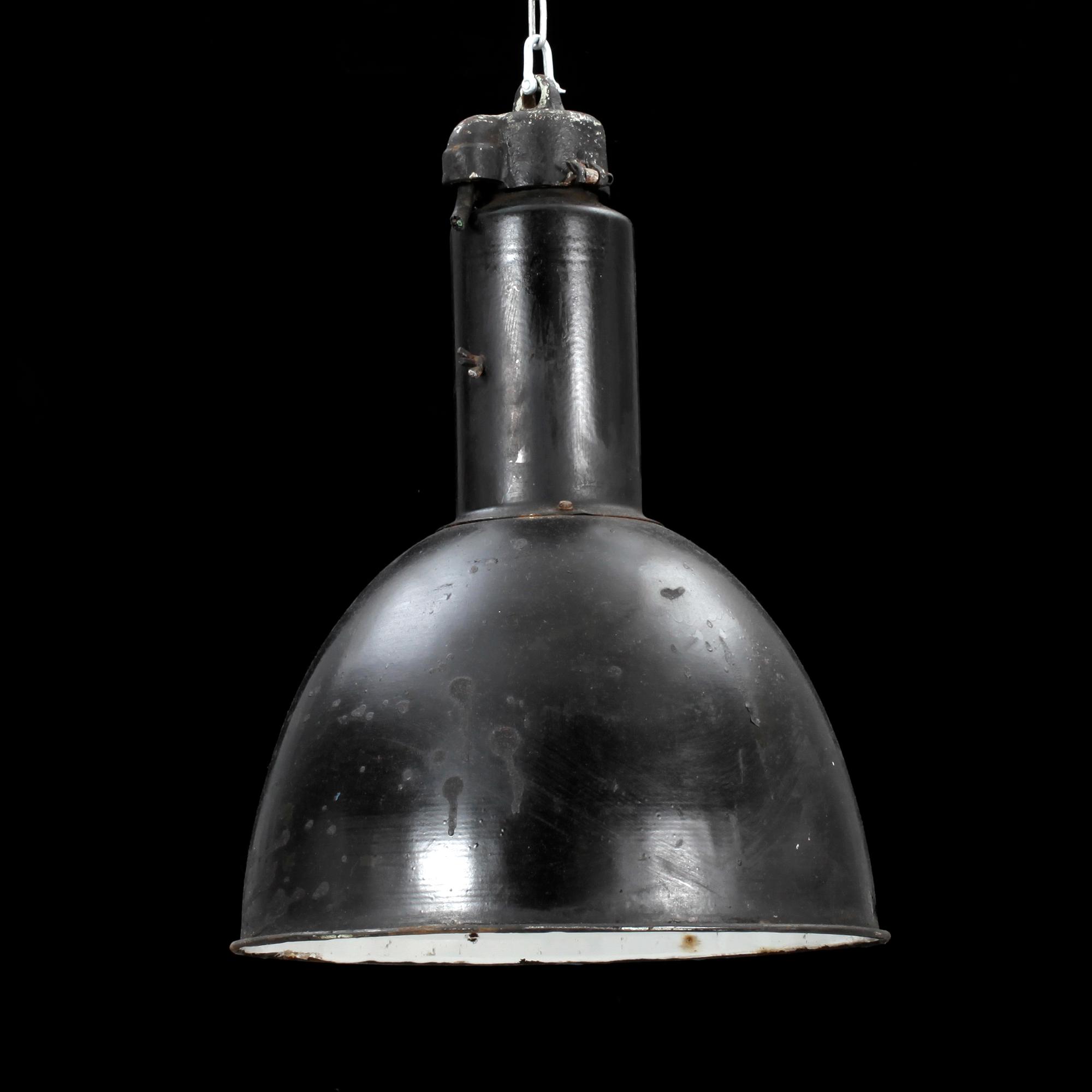 TAKLAMPA, industri, 1900-talets mitt.