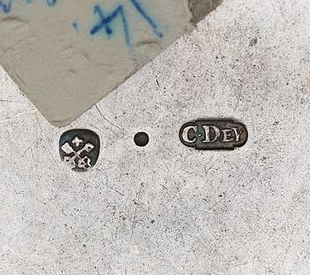 BÄGARE med LOCK, av Christopher Dey, Riga (verksam 1729-1748(1759)).