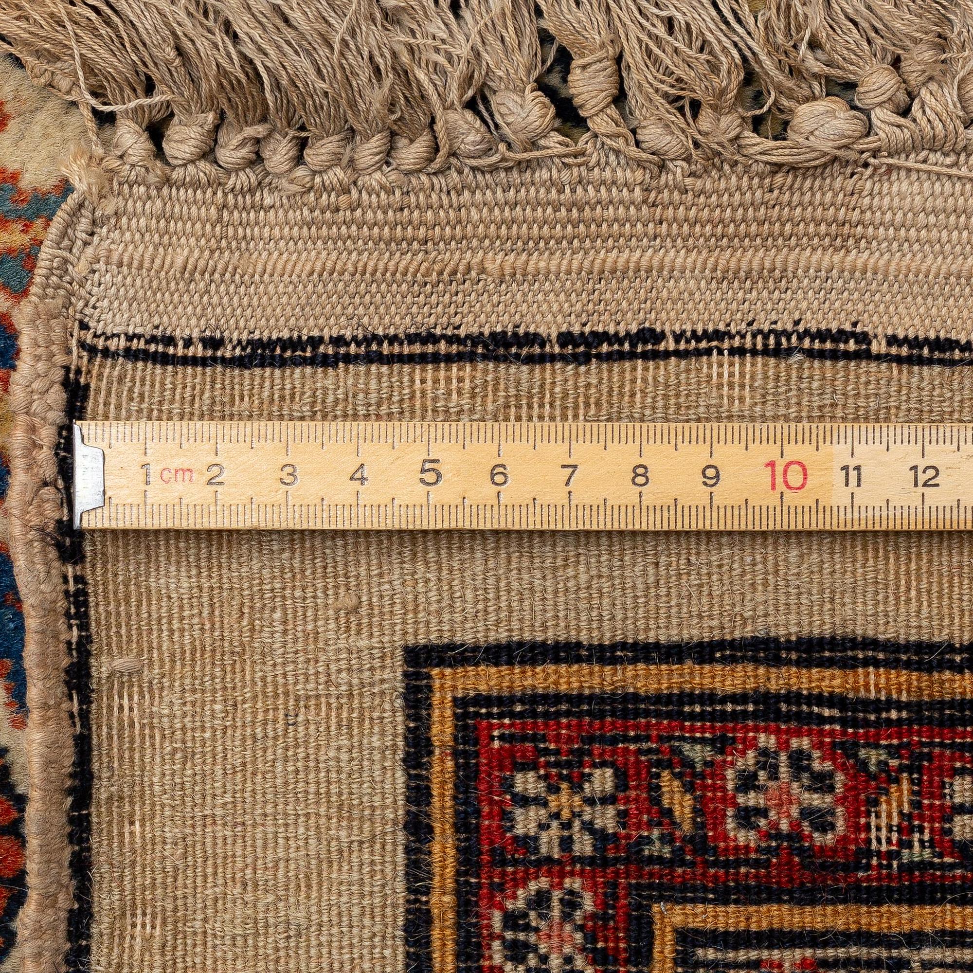 Matta, antik Täbris, nordvästra Persien, ca 648 x 435 cm.