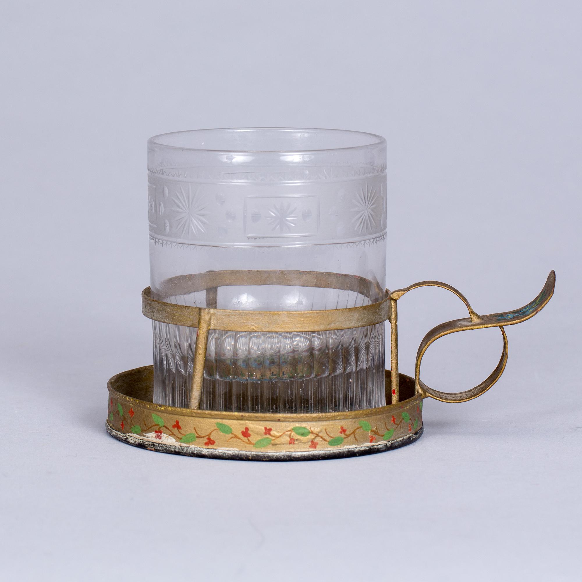 TEGLAS MED HÅLLARE. Empire, 1800-talets början.