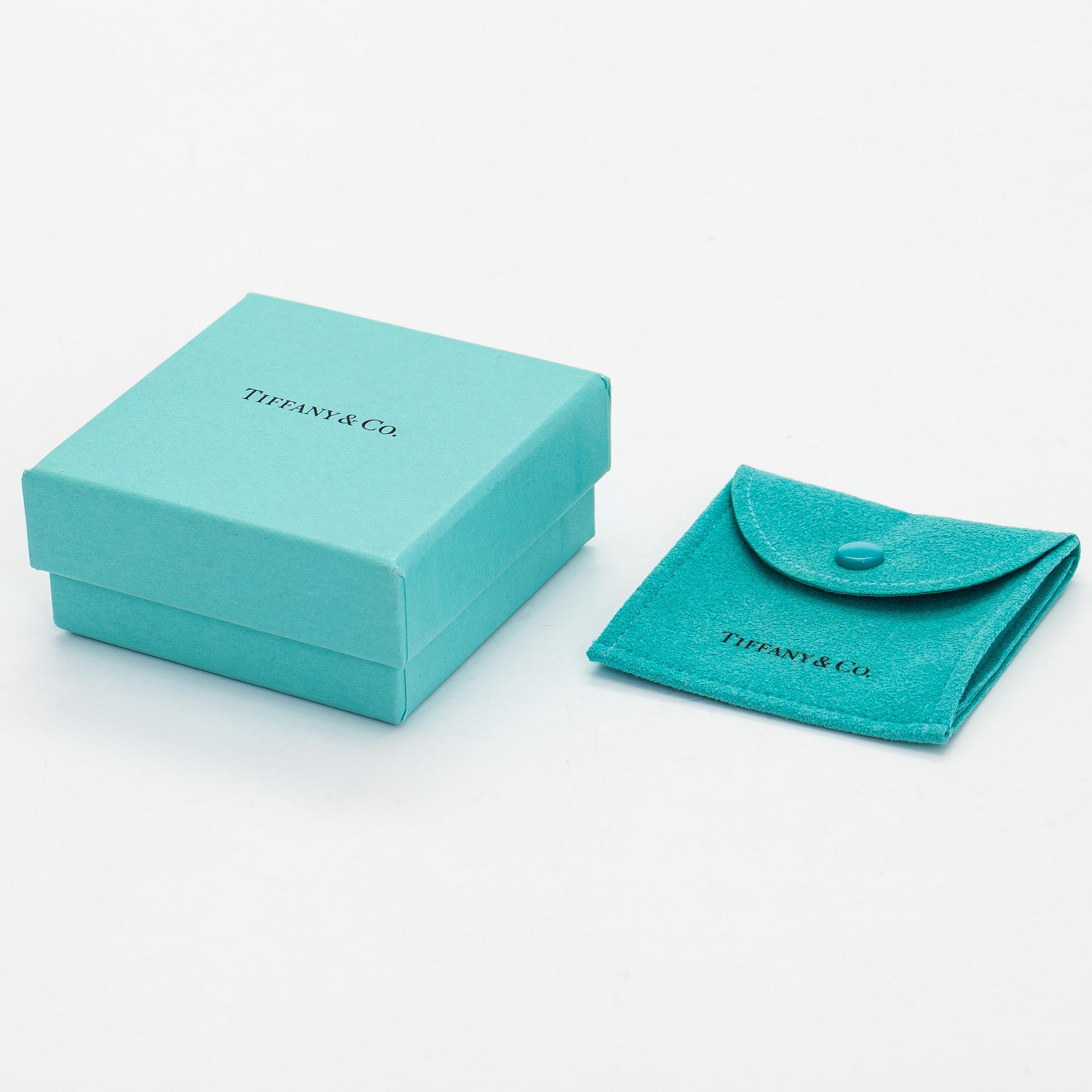 Tiffany & Co, korvakorut, "Cross Stitch", 18K kultaa.