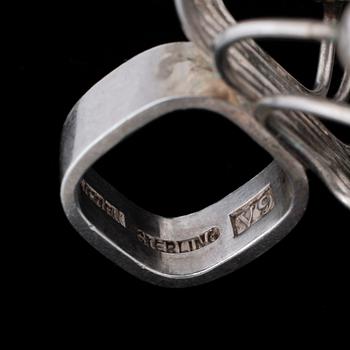 RING, silver, 1971. Oidentifierad smed. Ca 34g.