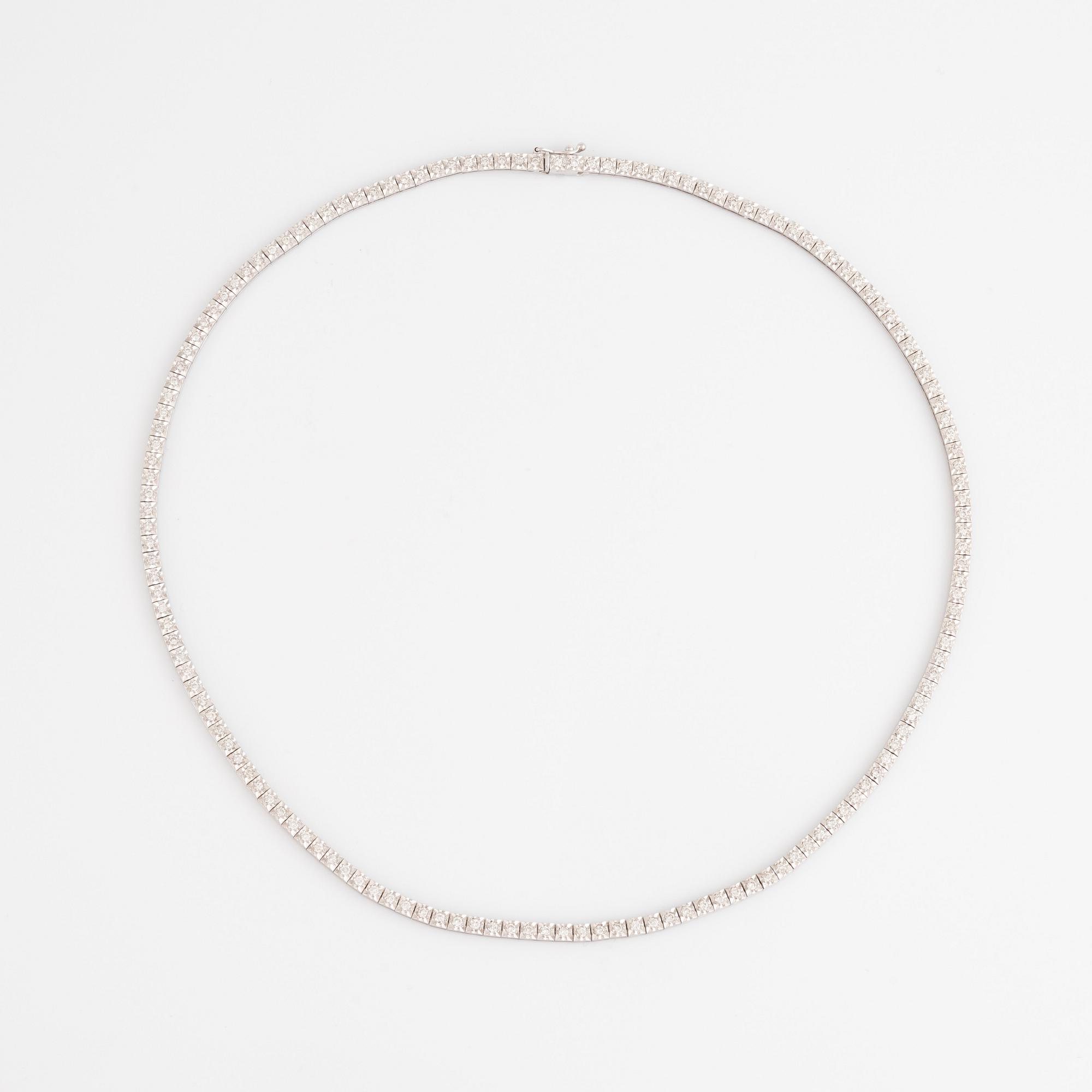 Brilliant cut diamond rivére necklace, total ca 3,40 ct.