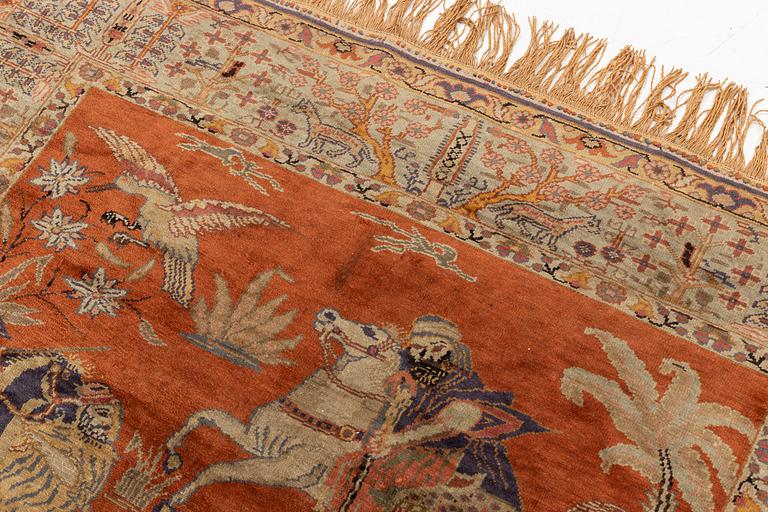 A Turkish rug c. 178 x 122 cm.