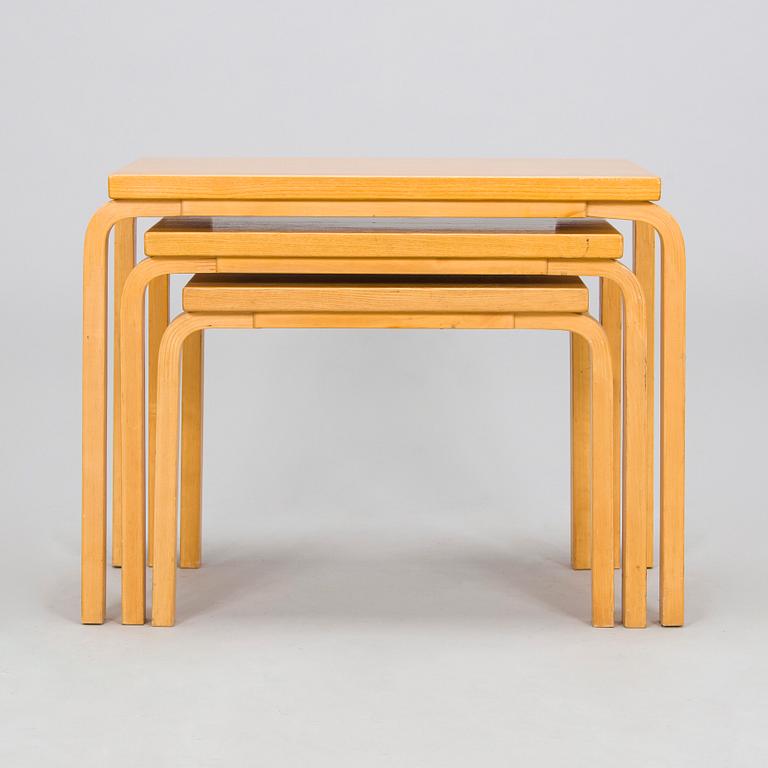 Alvar Aalto, satsbord, 3 delar, modell 88, Artek 1900-talets slut.