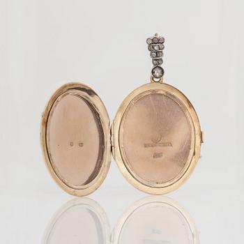 HÄNGE/MEDALJONG med gammalslipade diamanter samt emalj. Verkmästare P. Ovchinnikoff, S:t Petersburg 1870- 1895.