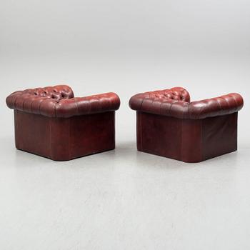 A sofa and a pair of armchairs, England, second half of the 20th century.