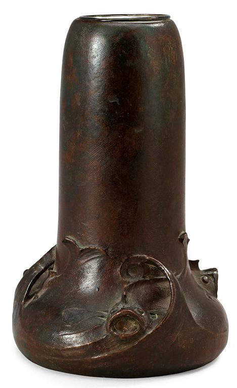 A Hugo Elmqvist Art Nouveau patinated bronze vase, AB Hugo Elmqvist, Stockholm, ca 1900.