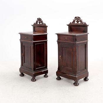 Sängbord ett par omkring 1900.