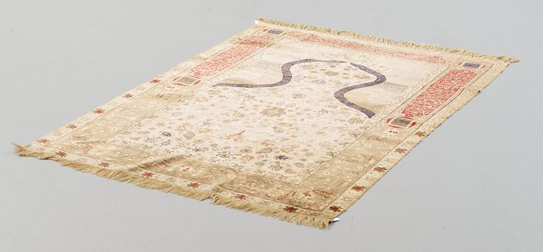 SEMI-ANTIQUE TURKISH, PROBABLY KAYSERI. 177 x 123 cm.