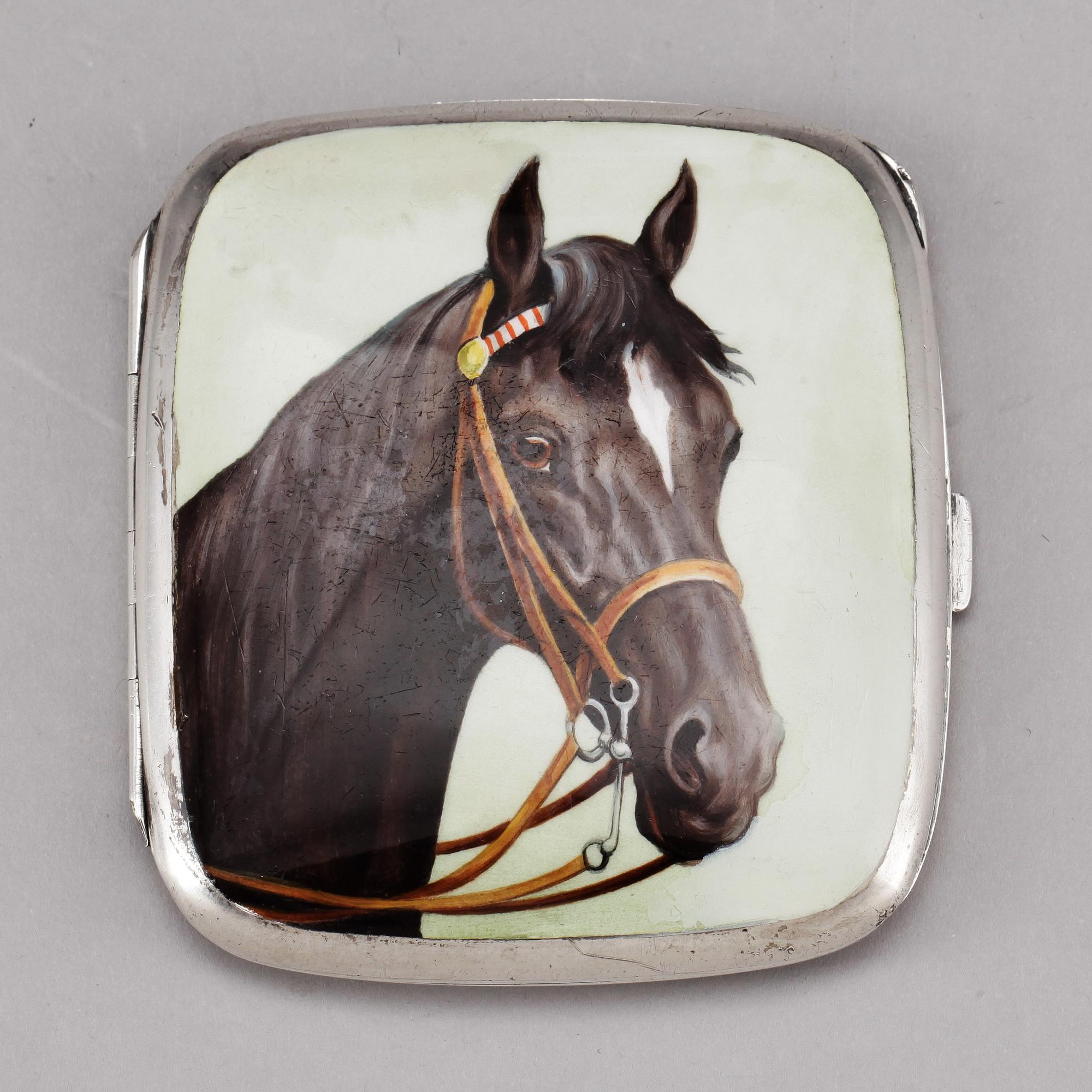 CIGARETTETUI, silver 935 samt emalj, bär datering Vrsovice (Tjeckien), 1916.