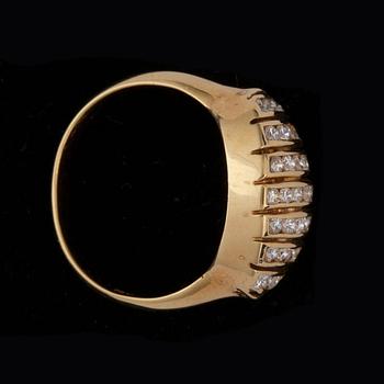 A brilliant-cut diamond ring. Total carat weight circa 0.60 ct.