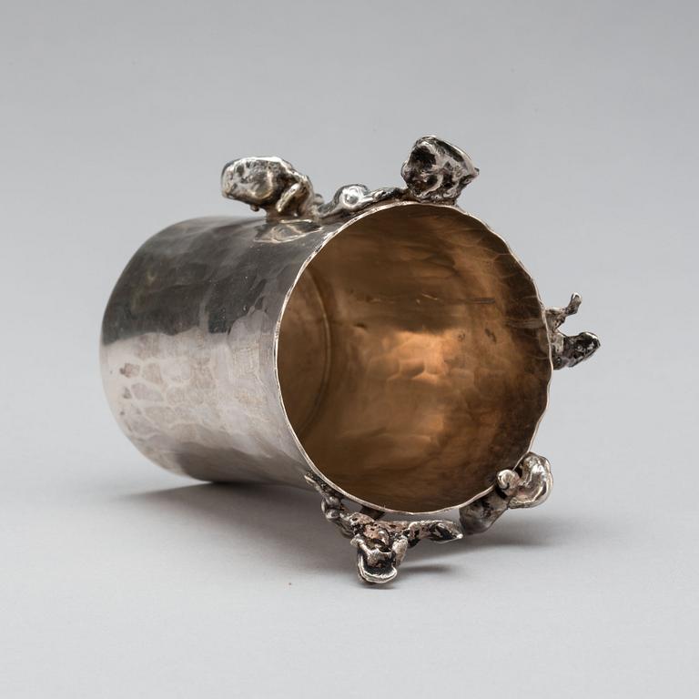 BÄGARE, sterlingsilver, Owe Johansson, Stockholm 1968. Vikt c:a 135 g.