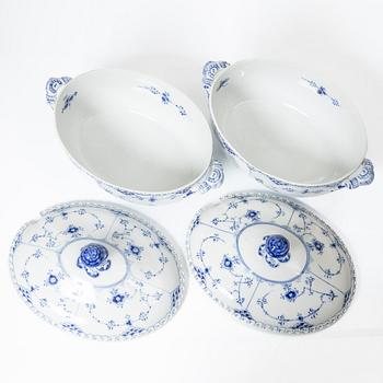 Royal Copenhagen, terriner med lock, ett par, "Musselmalet Helblonde", Danmark, 1979-83.