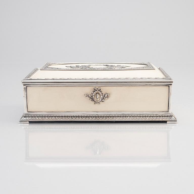 A rare silver enamel casket Moscow, W.A. Bolin, Moscow 1912–1917.