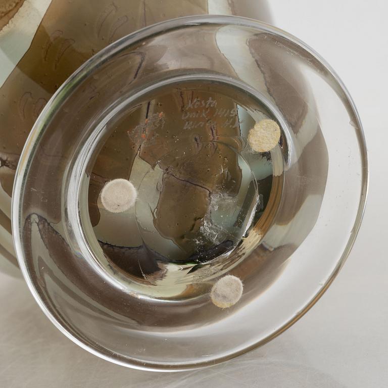Ulrica Hydman-Vallien, a unique 'graal' glass vase, Kosta Boda.