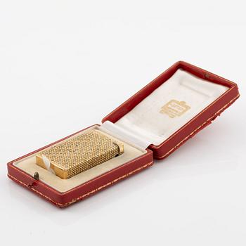 Cartier, lighter, 18K gold.