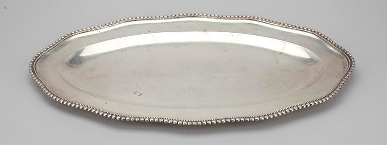 BRICKA, 800 silver, Tyskland sent 1800-tal. Senare polsk stämpel. Vikt ca 1500 g.