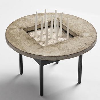 Jonas Bohlin, a “Concrete Jungle” table, ed. 18/100, Källemo, Värnamo, post 2007.