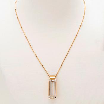 Ateljé Stigbert halsband 18K guld och trappslipad bergskristall 1943.