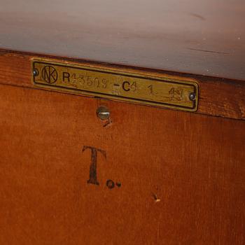 SKÅP, "Triva nr 13", Nordiska Kompaniet, omkring 1900-talets mitt.
