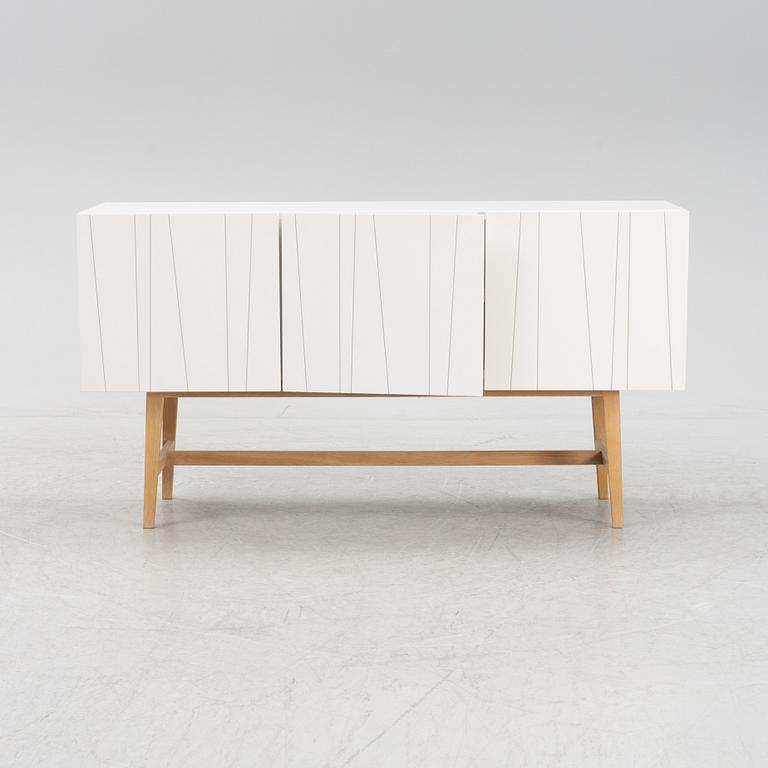 Claesson Koivisto Rune, skåp/sideboard, "Vass", Asplund, formivet 2007.