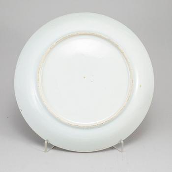 Two export dishes, Qing dynasty, 18th Century.