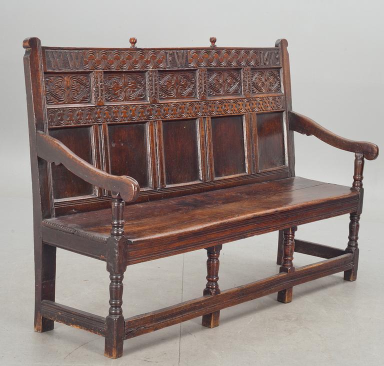 SOFFA, England. Daterad 1673.