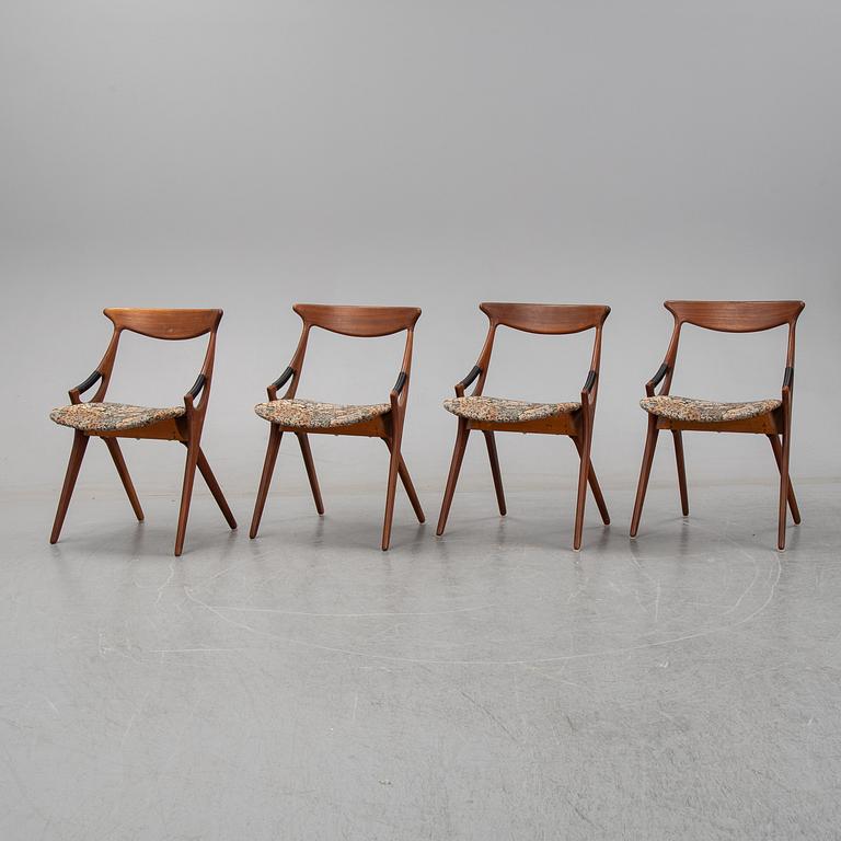 Arne Hovmand-Olsen, a set of four '71' chairs from Mogens Kold.