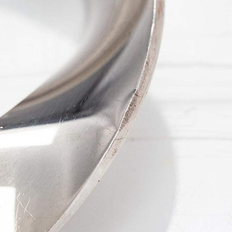 Pekka Piekäinen, Armband, sterlingsilver. Platinoro, Åbo.