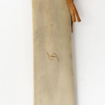 Thore Sunna, halvhornskniv, signerad.