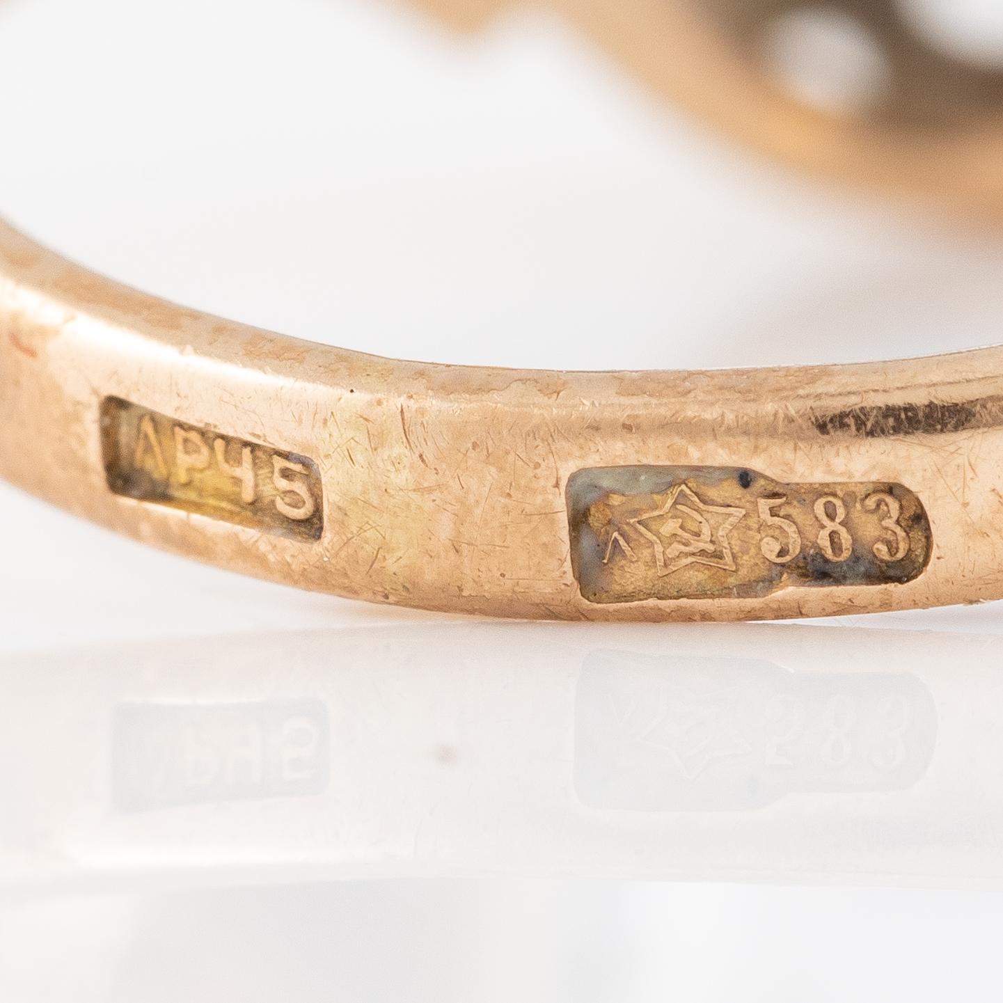 Ring, 14K gold with blue quartz.