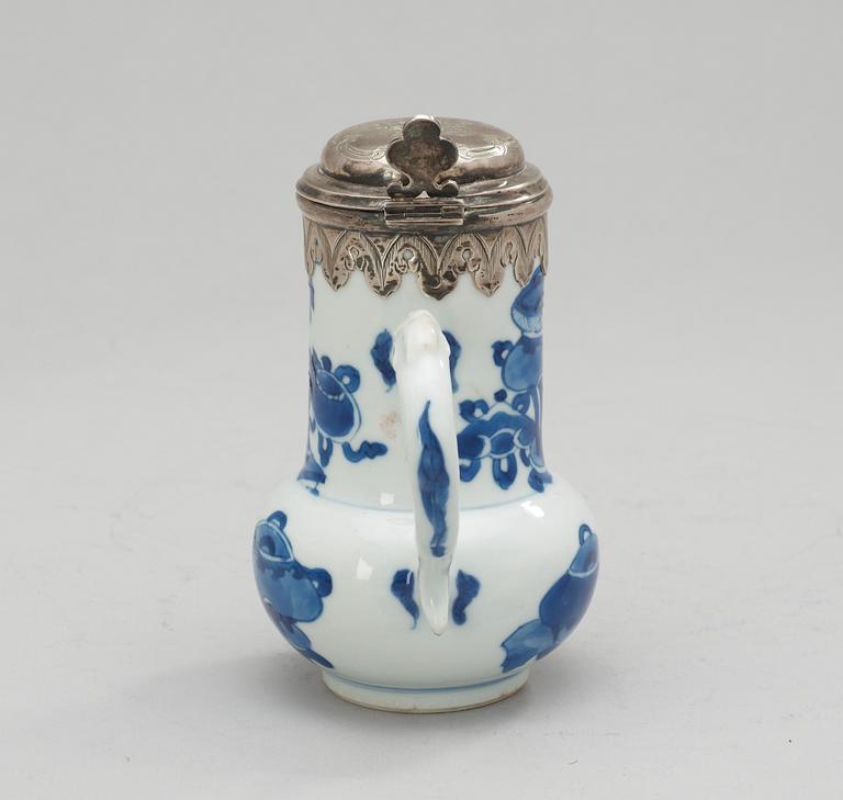 A blue and white silver mounted ewer, Qing dynasty, Kangxi (1662-1722).