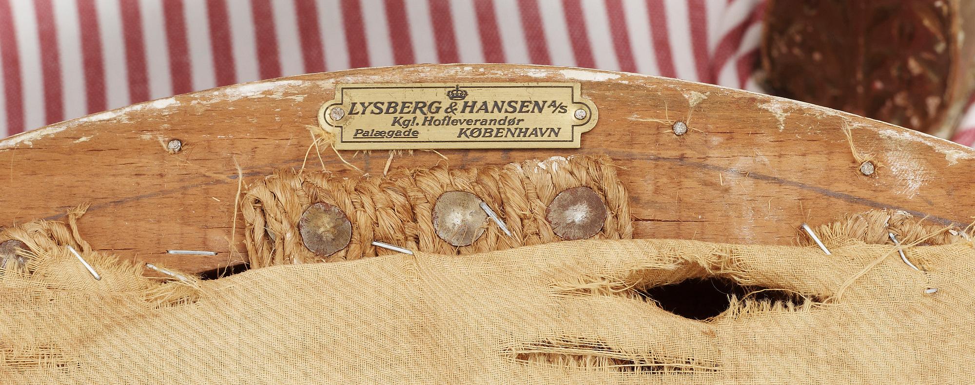 STOLAR, 4 st, Louis XVI-stil, etikettmärkt "Lysberg & Hansen A/S, Kunglig Hovleverantör", Köpenhamn, 1900-tal.