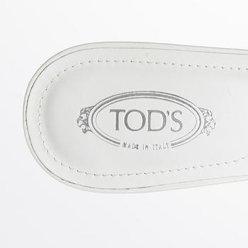SKOR, Tod's.