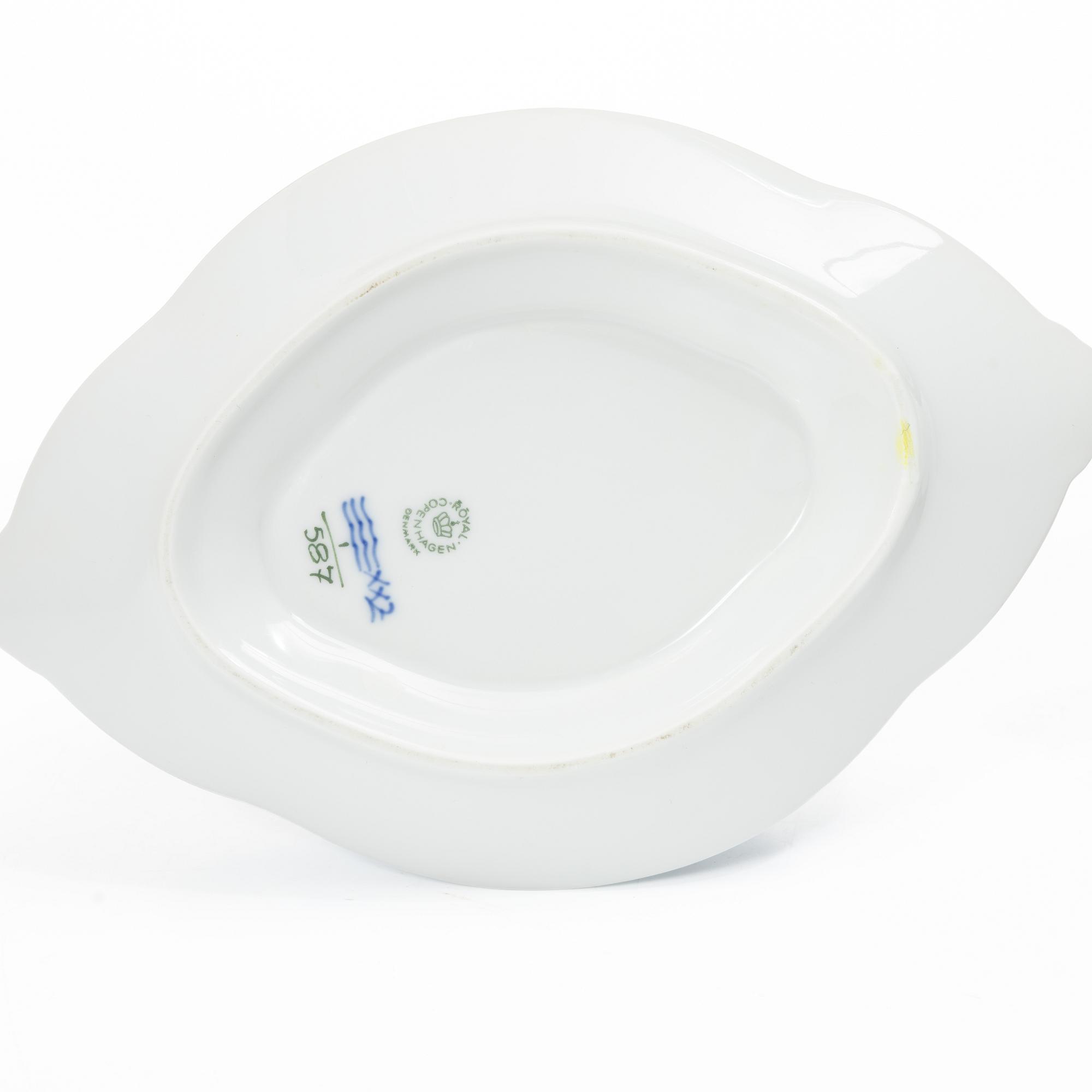 Royal Copenhagen, servisdelar 4 st, "Musselmalet", Danmark.
