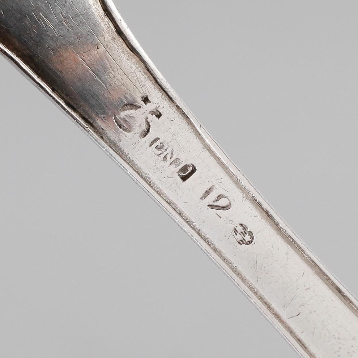 MATSKEDAR, 3 st, olika, silver, svenska stämplar 1700-tal. Vikt ca 174 gram.