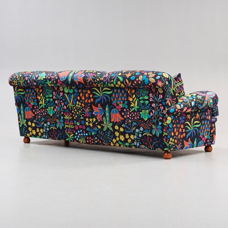 A Josef Frank sofa, 'model 703', Svenskt Tenn, Sweden.