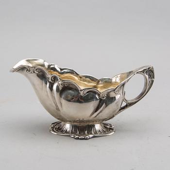 A silver sauce boat, JLH Stockholm 1952. Weight app 320 grams.