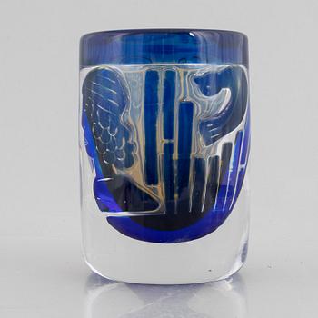 Edvin Öhrström, an Ariel glass vase, Orrefors 1975.