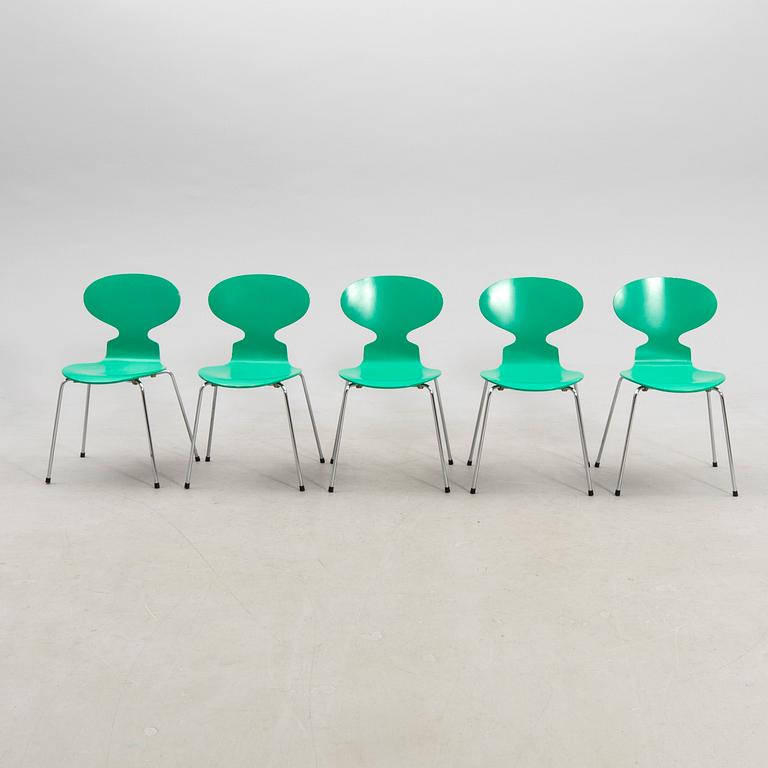 Arne Jacobsen, stolar 5 st "Myran" för Fritz Hansen Danmark 1900-talets senare del.