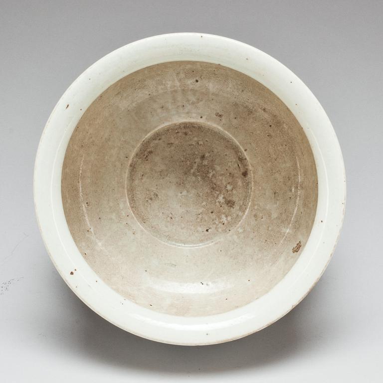 KÄRL, porslin. Kina, Ming-stil. 1800-talets slut.