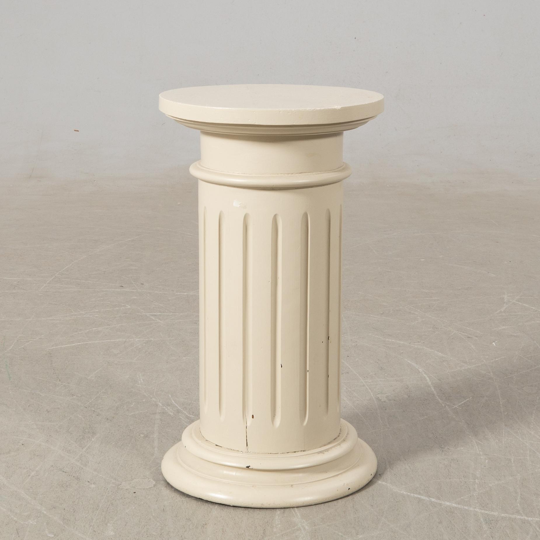 Pedestal, first half of the 20th century.